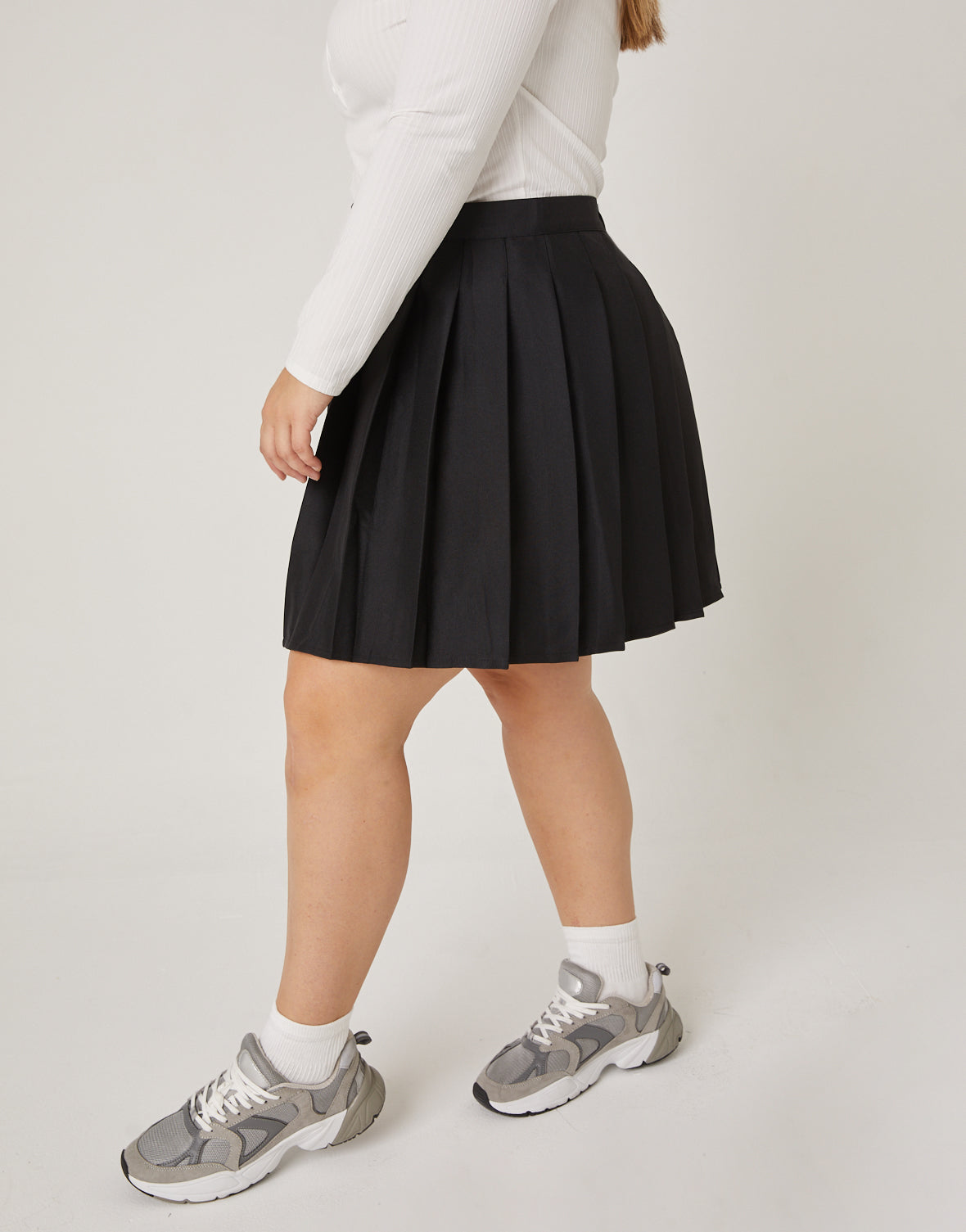 Plus Size Solid Pleated Skirt
