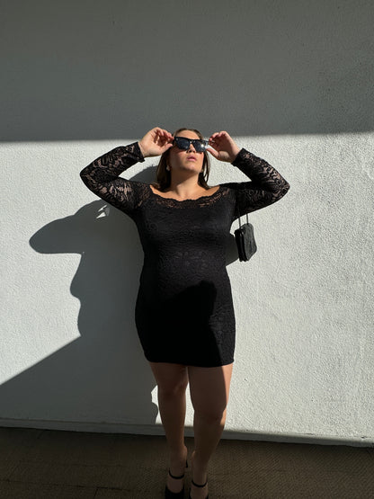 Plus Size Off The Shoulder Lace Mini Dress